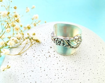 Cutlery jewelry, beautiful ring made of a silver-plated mocha spoon