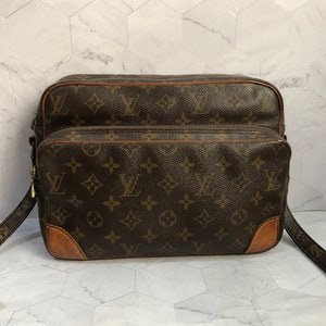 Pre-Owned & Vintage LOUIS VUITTON Crossbody Bags for Men