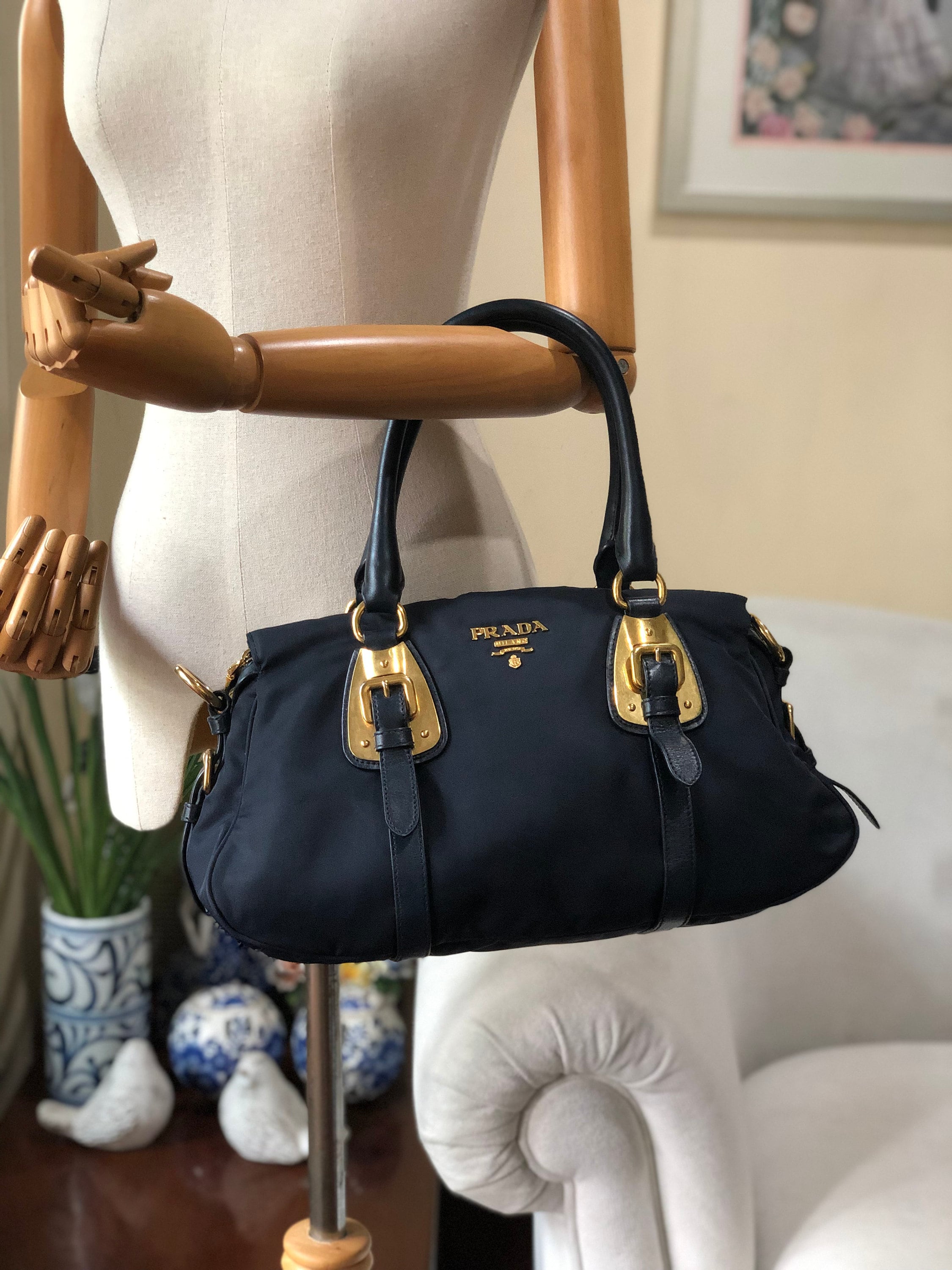 Prada Re-Edition 2005 Saffiano Leather Shoulder Bag Blue