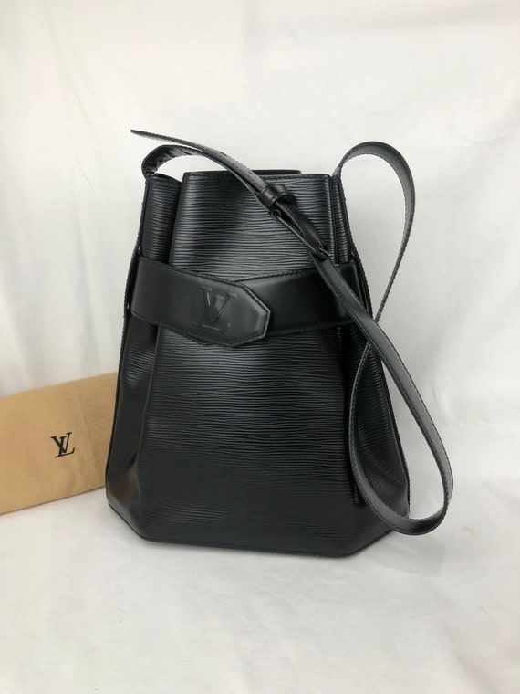 Louis Vuitton Brown Epi Leather Sac D'epaule (authentic Pre-owned)