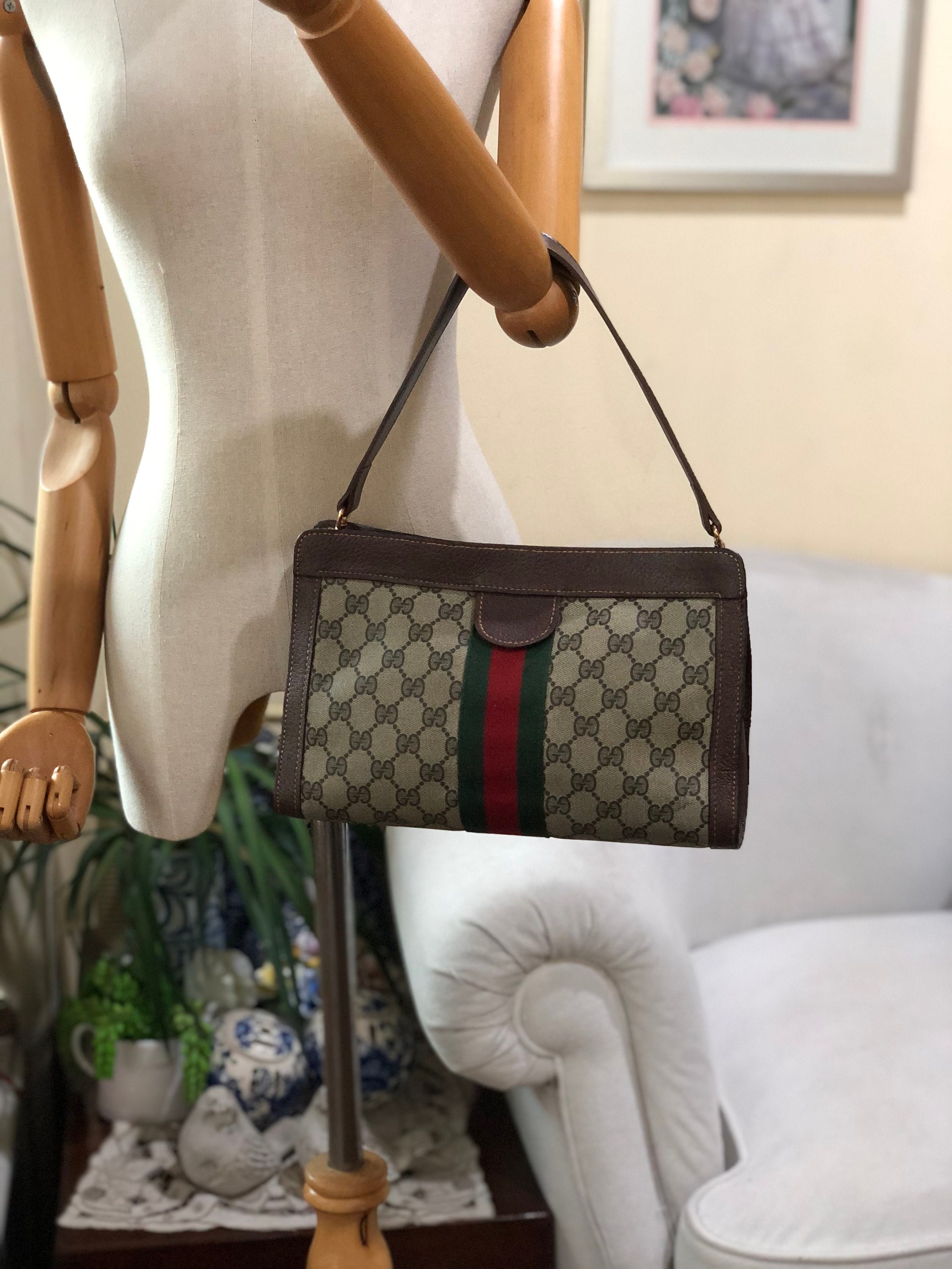 gucci clutch vintage