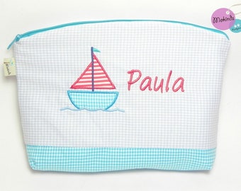 Toiletry bag personalized sailing boat