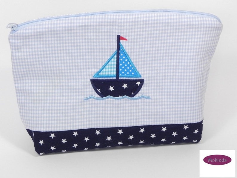 Toiletry bag sailing boat image 1