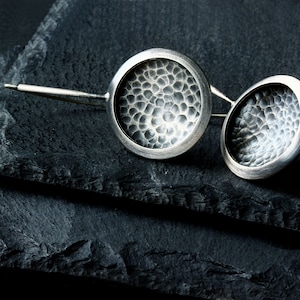Raw silver earrings, oxidized silver hoop earrings, long oxidized earrings, brutalist earrings, hammered earrings, contemporary earring