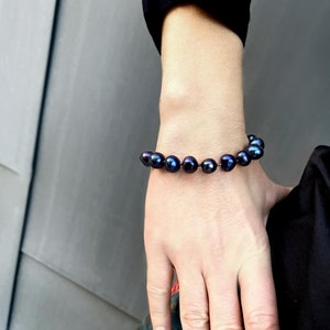 Raw silver bracelet, baroque pearl bracelet, blue freshwater pearls bracelet, modern pearl jewelry, avant garde bracelet, artisan bracelet image 9