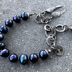 Raw silver bracelet, baroque pearl bracelet, blue freshwater pearls bracelet, modern pearl jewelry, avant garde bracelet, artisan bracelet image 3