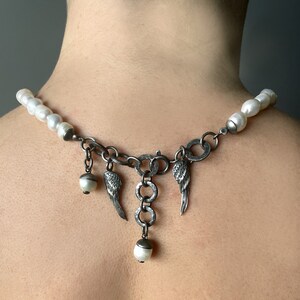 Collier argent avec perles, collier unique avec perle naturelle, collier bohème moderne, argent oxydé, bijoux artistiques image 5