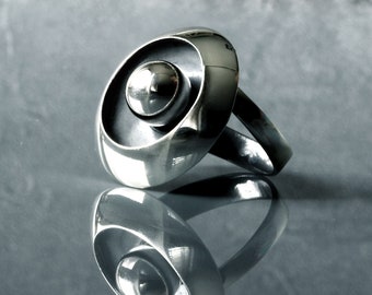 Anillo oxidado de plata, anillo de plata grande, anillo geométrico, anillo redondo, anillo industrial moderno
