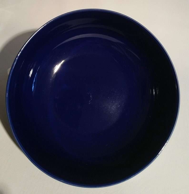 Gibson Cobalt Blue 9 Serving Salad Bowl Groove Design