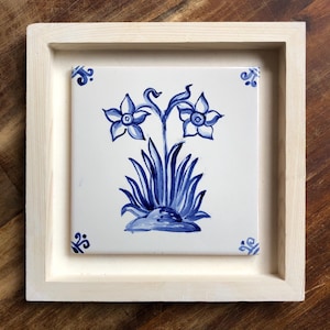 Hand painted Tile Flower/ portuguese azulejo stylized flower