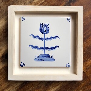 Hand painted Tile Tulip/ portuguese azulejo stylized flower