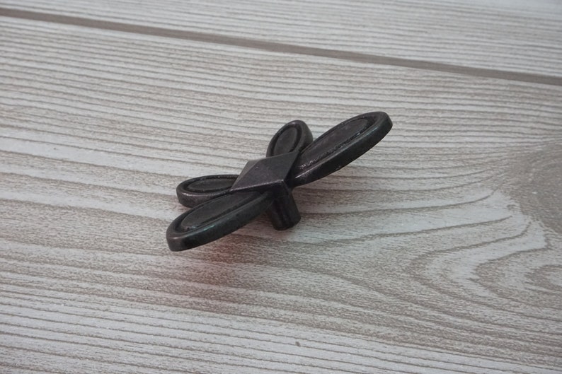 Butterfly-Cabinet Knobs Dresser Knobs  Animal Knobs  Drawer Knobs Drawer Pull Handles  Shabby Chic Decorative Furniture Hardware