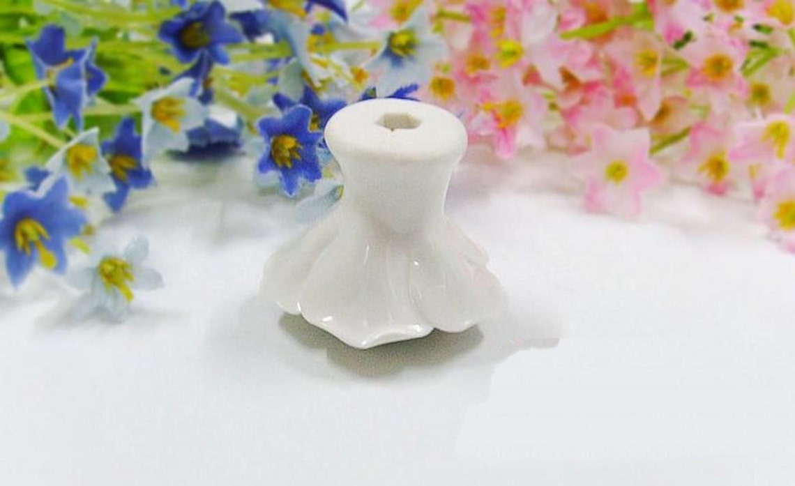 white flower drawer knobs