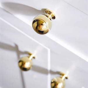 Massief messing mini bal ladeknoppen gepolijst goud kast trekt knop, cadeau gouden keukendeurklink hardware afbeelding 9