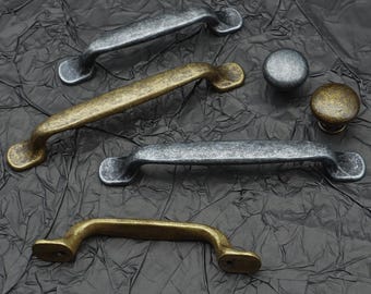 Poignées de tiroir en fer antique : poignées de bouton d'armoire en alliage de zinc, bronze rustique