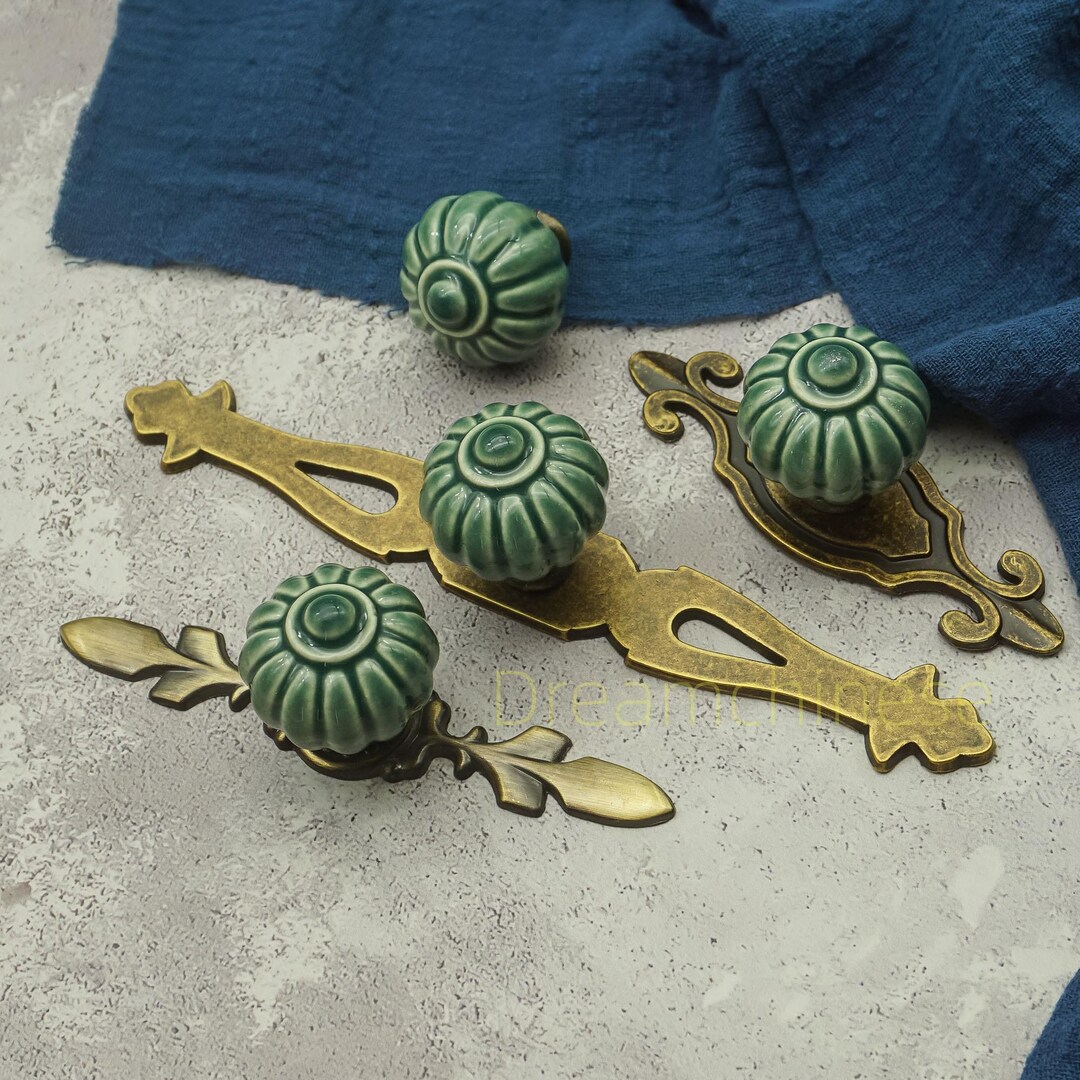 Perillas de cerámica en forma de calabaza en relieve azul cielo y