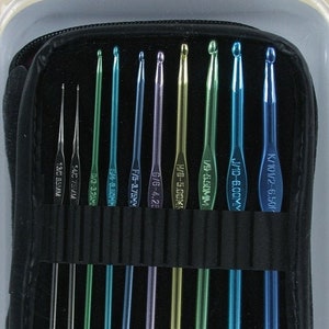 Boye Crochet Master, Steel Crochet Hooks, 8 Aluminum Crochet Hooks,Hot Pink Carrying Case,Boye Crochet Hooks,Set of Steel and Aluminum Hooks