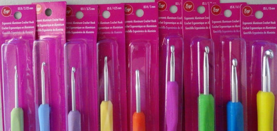 Boye 12 pk Ergonomic Aluminum Crochet Hooks