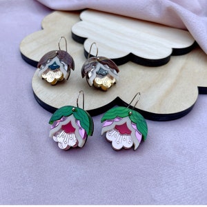 Nell Retro Flower Drop Earrings | Laser Cut Floral Earrings