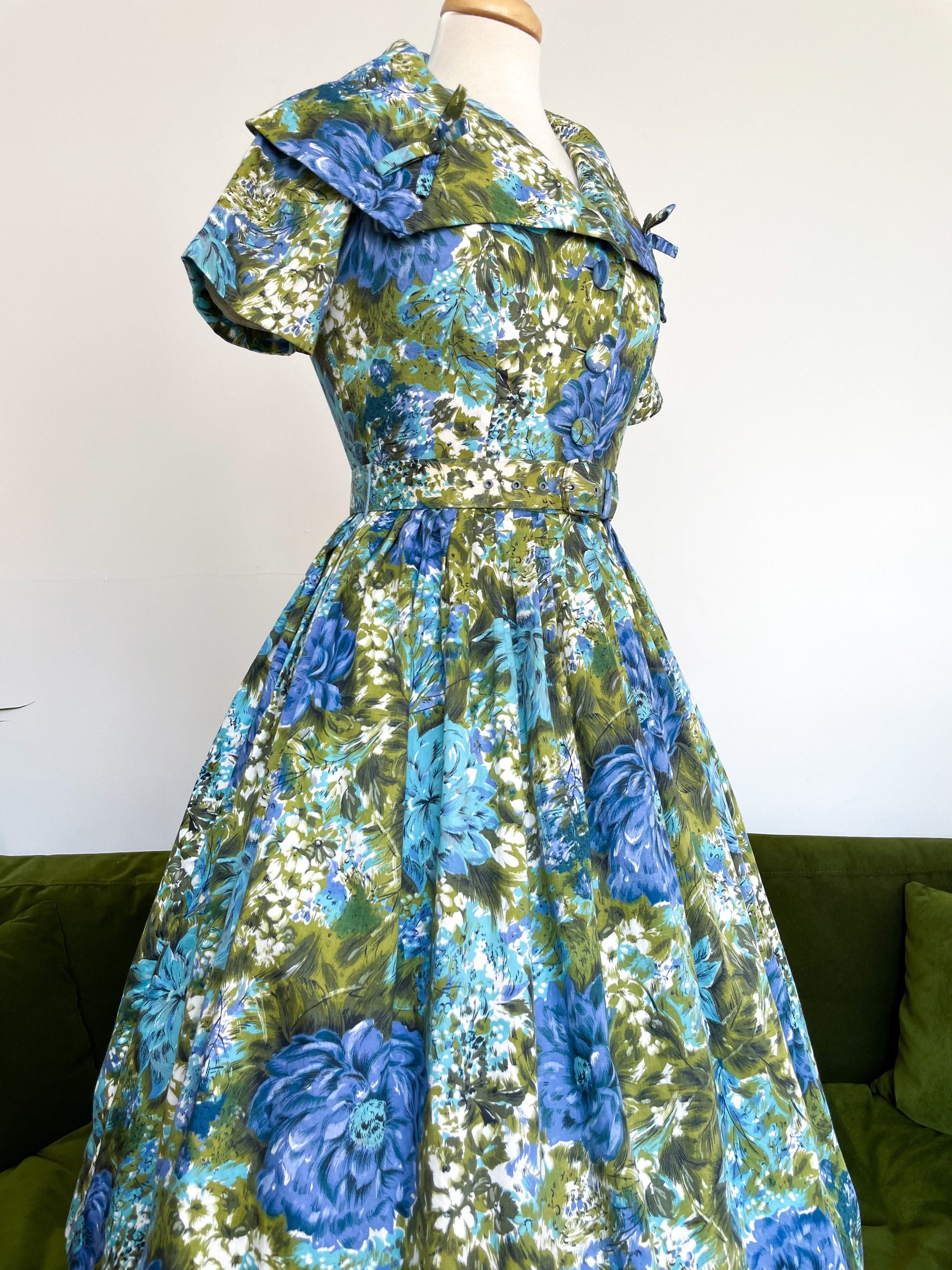 Vintage 1950s Blue and Green Floral Polished Cotton Statement - Etsy UK