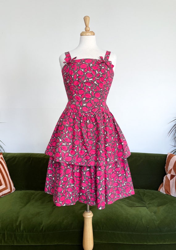 Vintage 1960s 'Wendy' tiered cerise abstract flor… - image 2