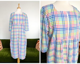 Vintage 'Saybury' Regenbogen Vichykaro Hauskleid Hausmantel - Large