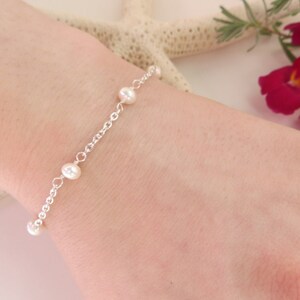 Dainty Pearl Sterling Silver Chain Bracelet, Freshwater Pearl Bracelet, June Birthstone Bracelet, Bridesmaids Dainty Pearl Wedding Bracelet