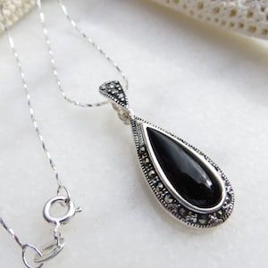 Black Agate Necklace, Sterling Silver Necklace, Marcasite Necklace, Art Deco Pendant Necklace, Black Onyx Semi-Precious Gemstone Pendant