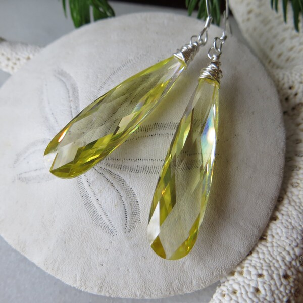 Peridot CZ Faceted Teardrop Earrings, Teardrop Earrings, Cubic Zirconia Earrings, Peridot Earrings, Drop Earrings, August Birthstone Earring