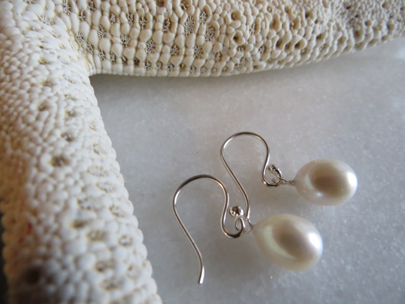 Freshwater Pearl Earrings, Pearl Teardrop Earrings, June Birthstone Earrings, 30th Wedding Anniversary Earrings, Small White Pearl Drop image 3