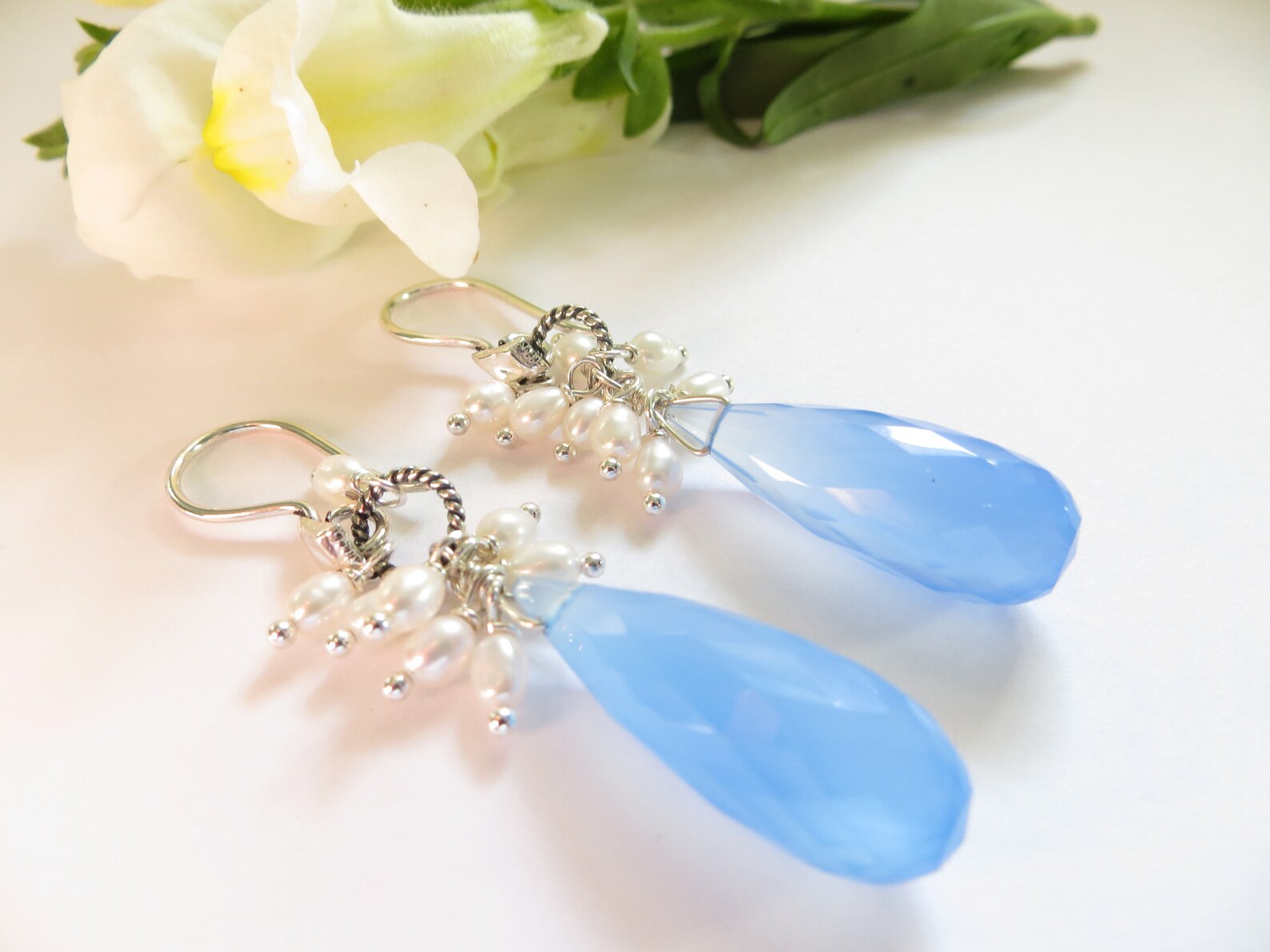 BLUE Chalcedony Earrings main image 1
