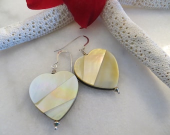 Golden Lip Shell Heart Earrings, 925 Sterling Silver Earrings, MOP Gold Shell Mother of Pearl Heart Beach Earrings, Shell Earrings