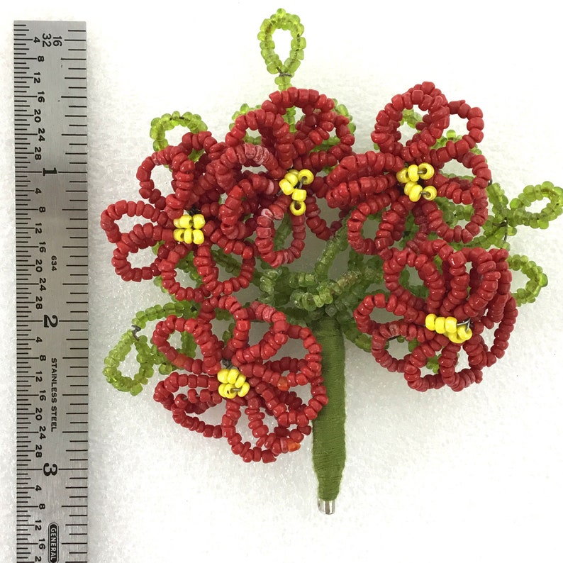 Zoom Glam! Red /& Green Mother/'s Day Beaded Flower Bouquet Pin Valentine Gift Vintage Brooch