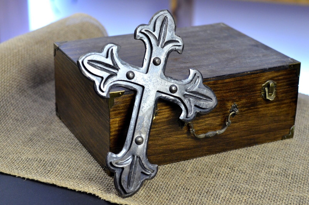 Metal Cross Wall Art // Cross Wall Decor // Iron Cross Wall Decor