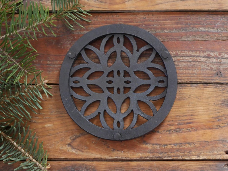 ChristCenteredForge Leaf Trivet