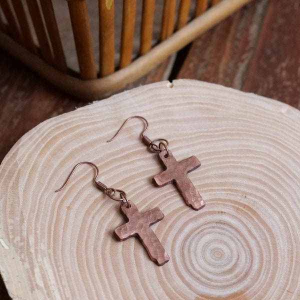 Enchanting Cross Earring main image 1