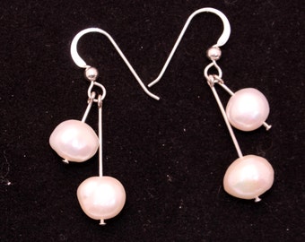 Dangle Earrings, Freshwater cultured pearls , on Sterling Silver ear wires. free shipping.