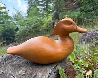 Hand-Carved Vintage Wooden Duck Decoy – Rustic Folk Art, Collectible Waterfowl Figurine