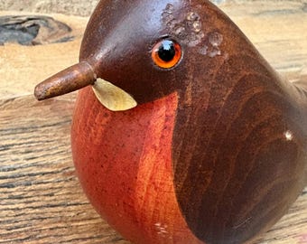 Hand-Carved Robin Bird Sculpture – Jim Harkness Signed Canadian Folk Art Wood Carving 1980s