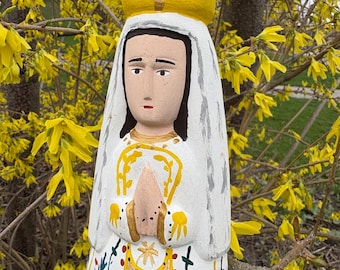 Vintage Hand Carved Wooden Madonna Statue – Folk Art Santos, Hand-Painted Religious Decor