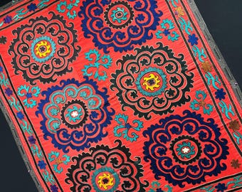 ウズベキスタン - サマルカンドの花柄シルク刺繍スザニ - 送料込み
