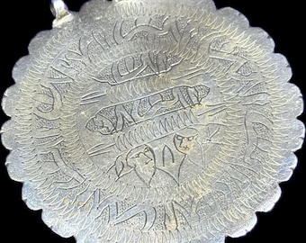 Central - Asian İslamic Handcarved Silver Talismanic Amulet Pendant - Shipping İncluded.