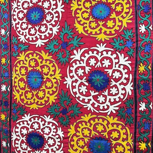Traditional Uzbekistan Silk Embroidered Suzani & Hanging - Shipping İncluded.