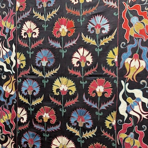 Uzbekistan Fargana Valley Hand Embroidered Silk Suzani & Hanging - Shipping İncluded.
