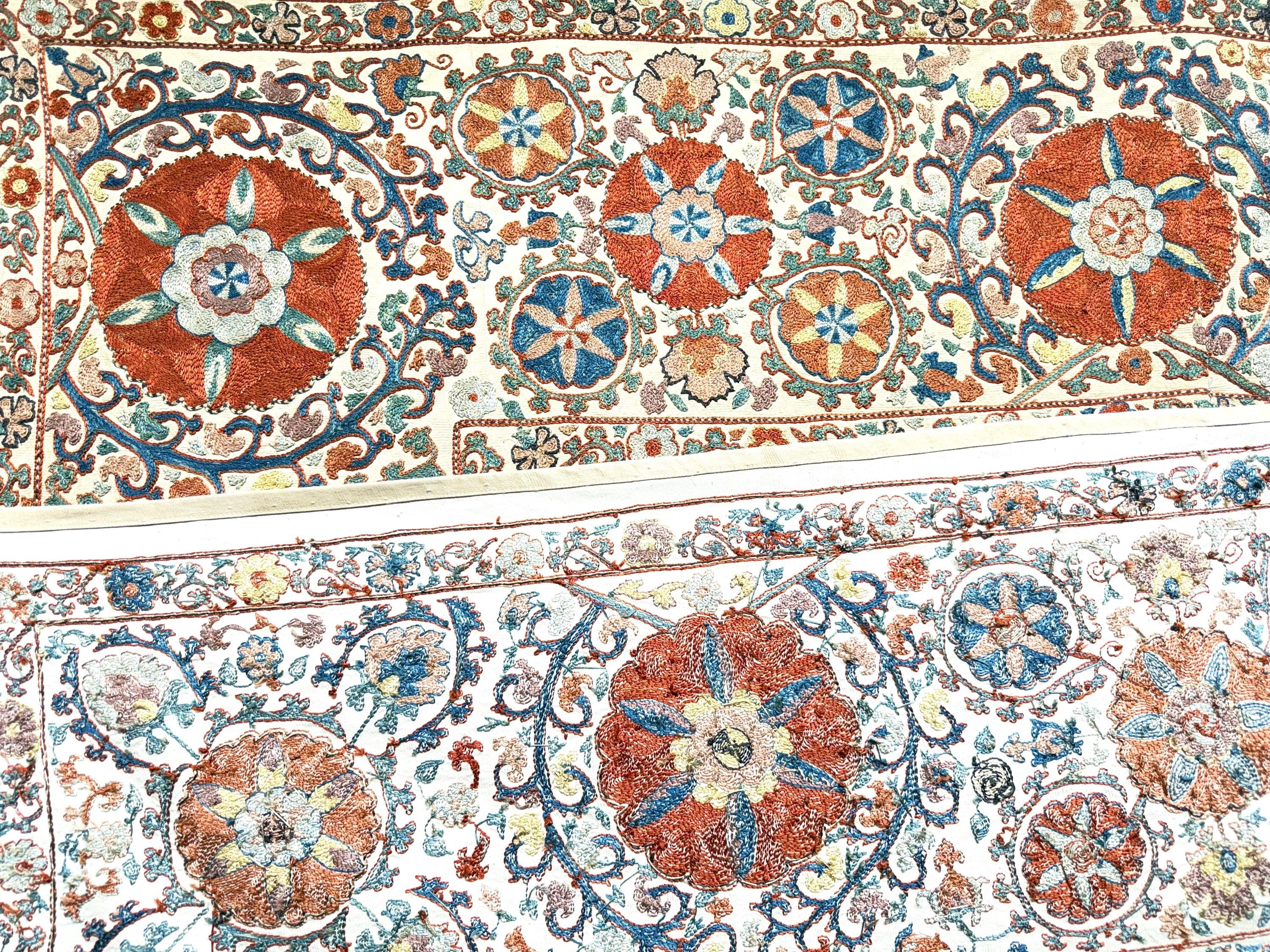 ウズベキスタン - シルク刺繍のスザニにブハラシルク - 送料込み。 (67