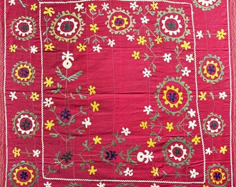 Vintage Uzbekistan Silk Embroidered Wall Hanging Decoration - Shipping İncluded. (50'' x 46.5'')İnc.