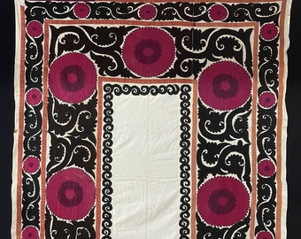 Uzbekistan - Samarkand Silk and Cotton Embroidered Window Curtain - Shipping İncluded. (67'' x 94.5'')İnc.