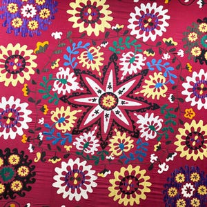 Uzbekistan Silk Embroidered Colorful Suzani & Window Curtain - Shipping İncluded. (90&#39;&#39; x 85.5&#39;&#39;) İnc.