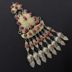 Antique Turkmen Silver Necklace Gilded with Gemstone - Shipping İncluded. (9&#39;&#39; x 3.5&#39;&#39;)İnc.