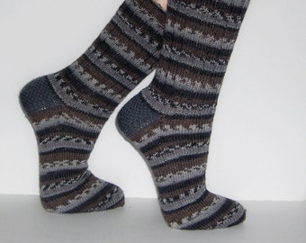 Herrensocken, dezente Männersocken, Mustersocken schwarz braun, grau handgestrickt, ssuperweich, Damensocken 36-41, Herren 42-50